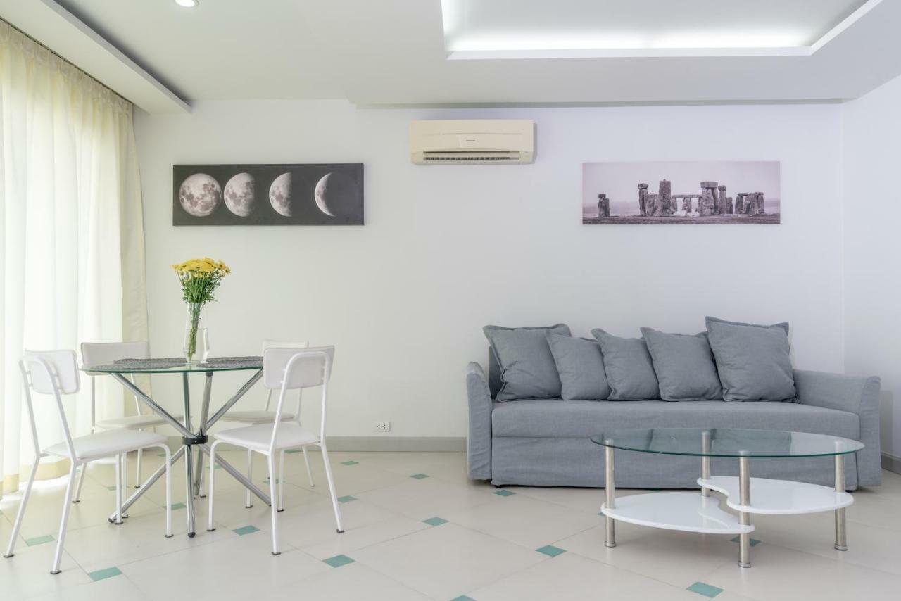 Condor Apartment Nai Harn Exteriér fotografie