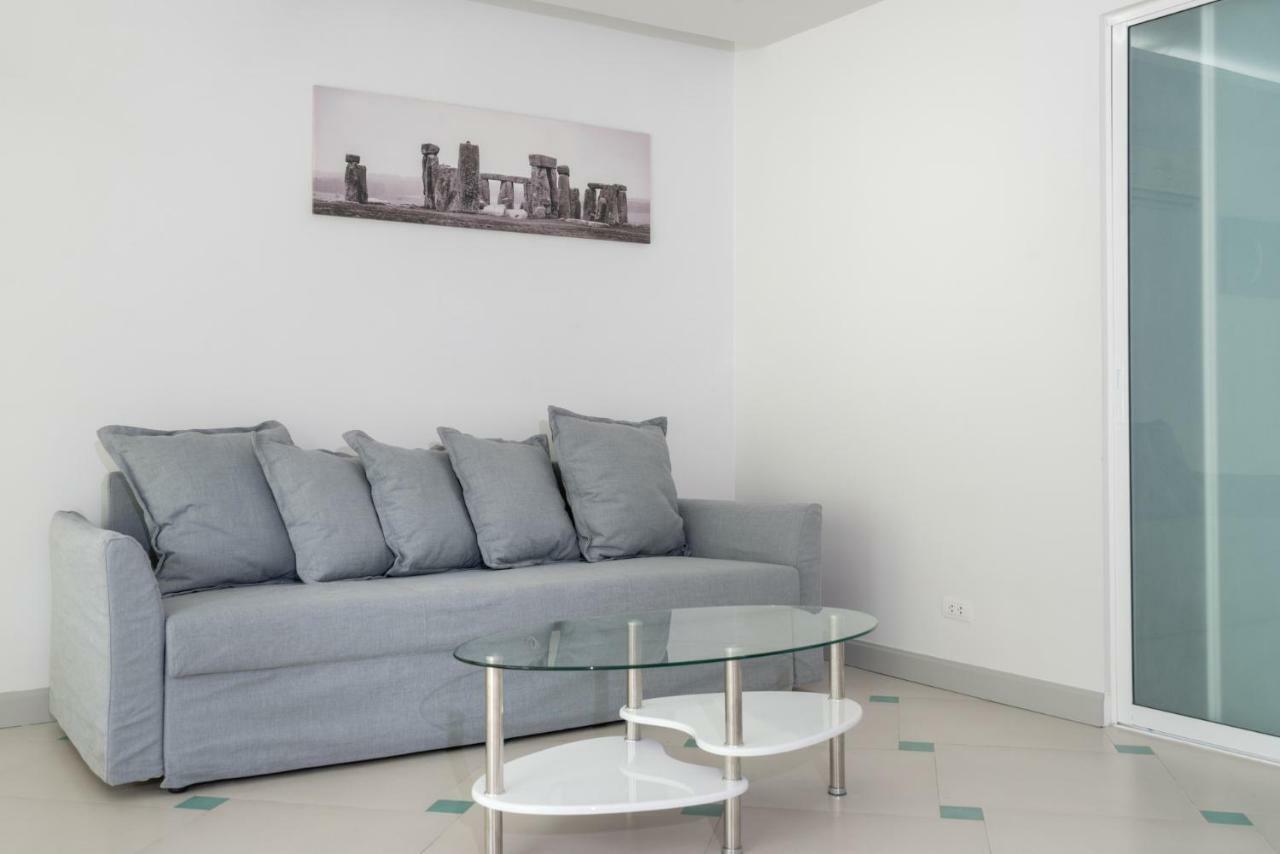 Condor Apartment Nai Harn Exteriér fotografie